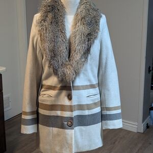 Gentle Fawn Pea Coat with Faux Fur Collar - Cream and Gray